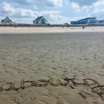 Cabourg-la A Perte De Vue Cabourg